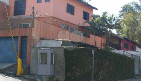 Sobrado à venda com 3 quartos, sendo 1 suíte,  em Horto Florestal, São Paulo, SP