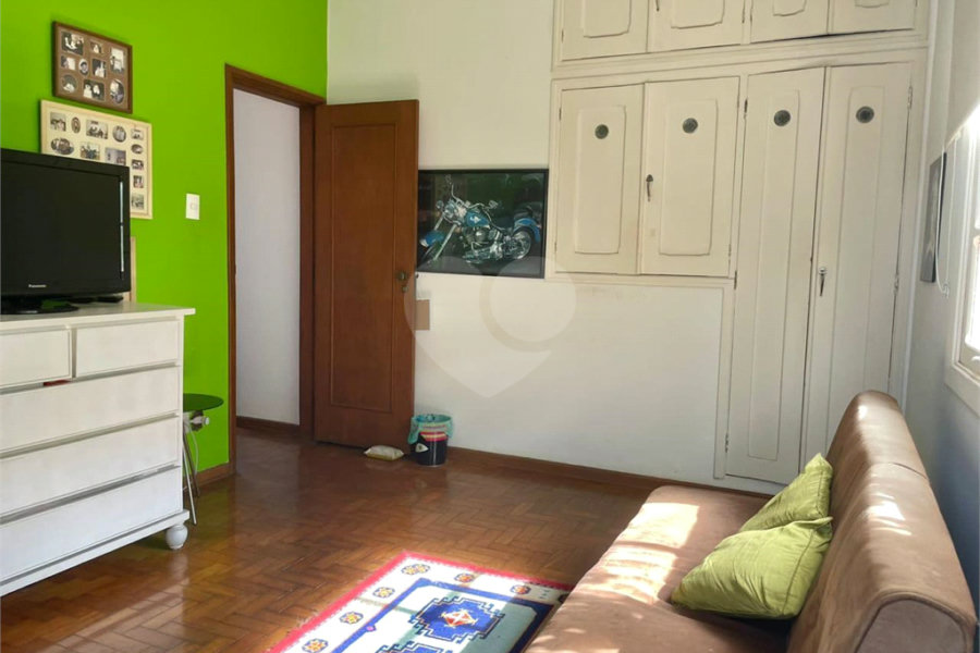 Sobrado à venda com 3 quartos, sendo 2 suítes, em Vila Mariana, São Paulo, SP