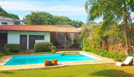 Sobrado à venda com 4 quartos, sendo 2 suítes, em Alto da Boa Vista, São Paulo, SP