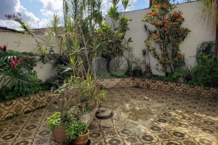 Casa à venda com 3 quartos em Vila Tiradentes, São Paulo, SP
