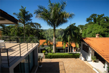 Casa à venda com 4 suítes no condomínio Sítio Primavera, São Roque - SP