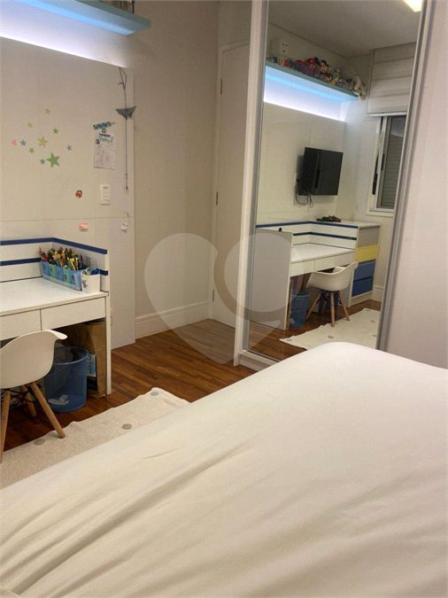 Apartamento à venda com 3 quartos, sendo 1 suíte, em Indianópolis, São Paulo, SP