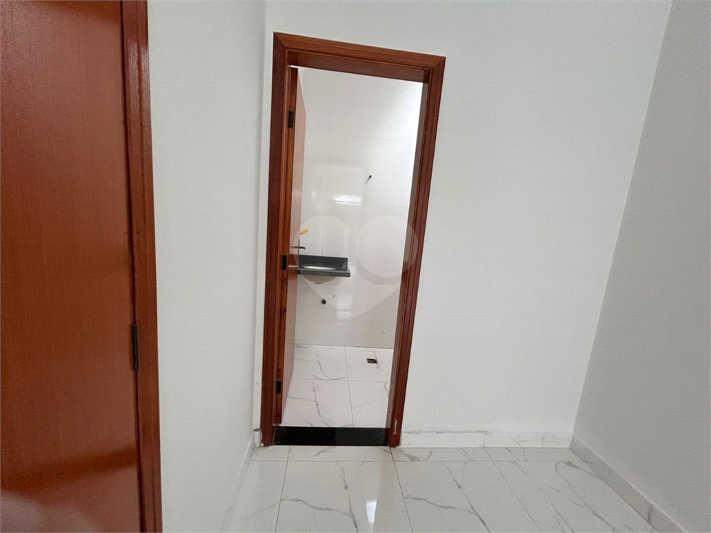 Casa de Vila à venda com 2 quartos, sendo 1 suíte, em Vila Nova Sorocaba, Sorocaba, SP