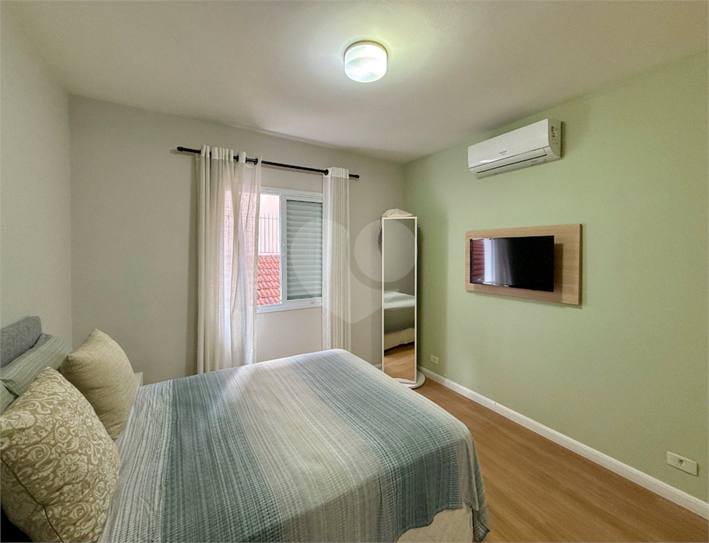 Sobrado à venda com 3 quartos, sendo 1 suíte, em Campo Grande, São Paulo, SP