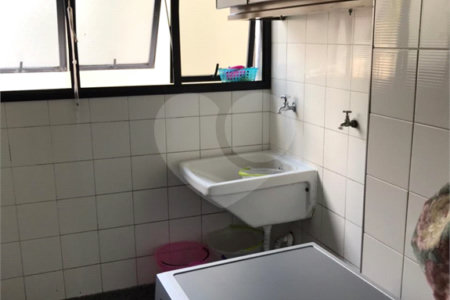 Apartamento à venda com 4 quartos, sendo 3 suítes, em Indianópolis, São Paulo, SP