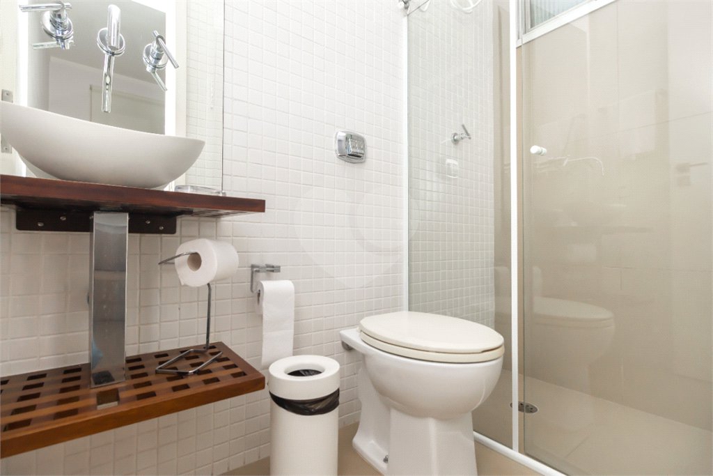 Apartamento à venda com 2 quartos, sendo 1 suíte, em Campo Belo, São Paulo, SP