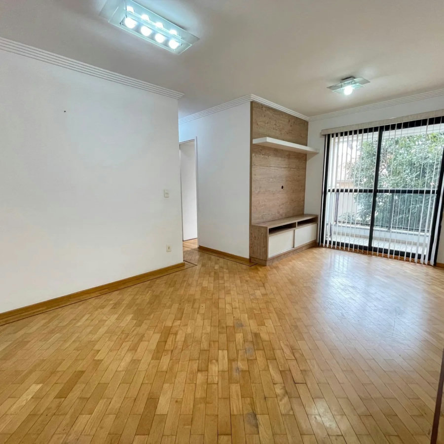 Apartamento à venda com 3 quartos, sendo 1 suíte, 2 vagas no Jardim Ester