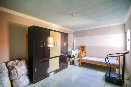 Sobrado à venda com 4 quartos, sendo 1 suíte, em Residencial Monte Verde, Indaiatuba, SP