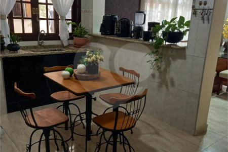 Casa à venda com 3 quartos, sendo 1 suíte, em Bosque, Vinhedo, SP