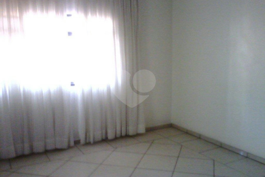 Sobrado à venda com 4 quartos em Vila Nova Mazzei, São Paulo, SP