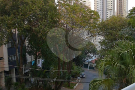 Apartamento à venda com 3 quartos, sendo 1 suíte,  em Cambuci, São Paulo, SP