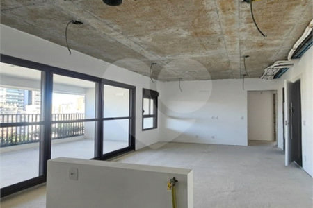 Apartamento à venda com 3 quartos, sendo 1 suíte,  em Pinheiros, São Paulo, SP