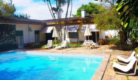 Casa Térrea à venda com 4 quartos, sendo 2 suítes,  em Jardim Cordeiro, São Paulo, SP