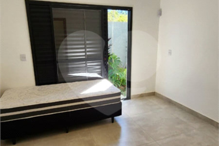 Casa para alugar com 3 quartos, sendo 1 suíte, no condomínio Chácaras Brasil, Atibaia - SP