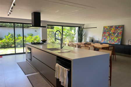 Casa à venda com 3 suítes no condomínio Reserva 8, São Paulo - SP