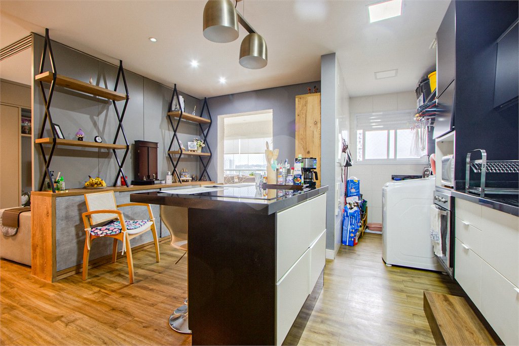Apartamento à venda com 2 quartos, sendo 1 suíte,  em Jardim das Acácias, São Paulo, SP
