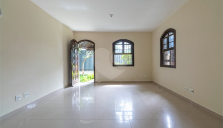 Casa à venda com 3 quartos, sendo 1 suíte,  em Brooklin Paulista, São Paulo, SP