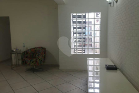 Casa à venda com 3 quartos, sendo 1 suíte, em Santa Teresinha, São Paulo, SP