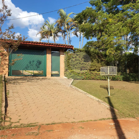 Chácara à venda com 4 quartos, sendo 2 suítes, em Vale dos Pinheiros, Atibaia, SP