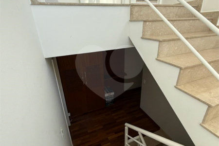 Casa à venda com 4 suítes no condomínio East Village, São Paulo - SP