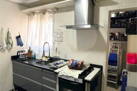 Apartamento à venda com 3 quartos, sendo 1 suíte, em Jardim Tupanci, Barueri, SP