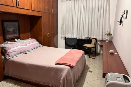 Casa á venda - Saúde