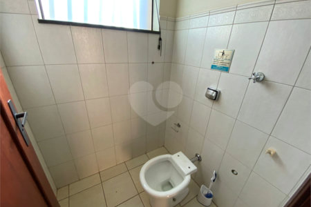 Casa comercial a venda perto da Santa Casa