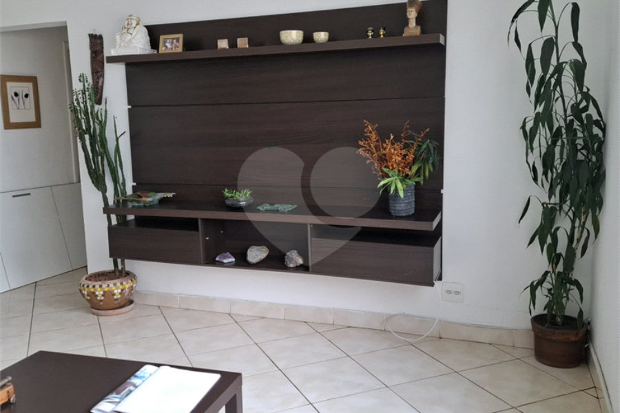 Apartamento em Pinheiros, Andar alto 02 dormitórios e 01 vaga