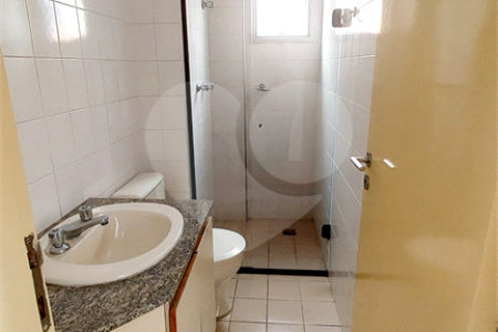 Apartamento à venda com 3 quartos, sendo 1 suíte, em Vila Olímpia, São Paulo, SP
