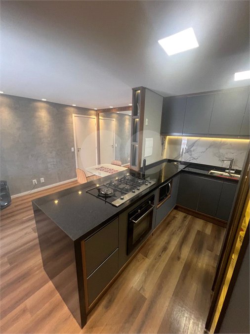 Apartamento à venda com 3 quartos, sendo 1 suíte,  em Jardim Flor da Montanha, Guarulhos, SP