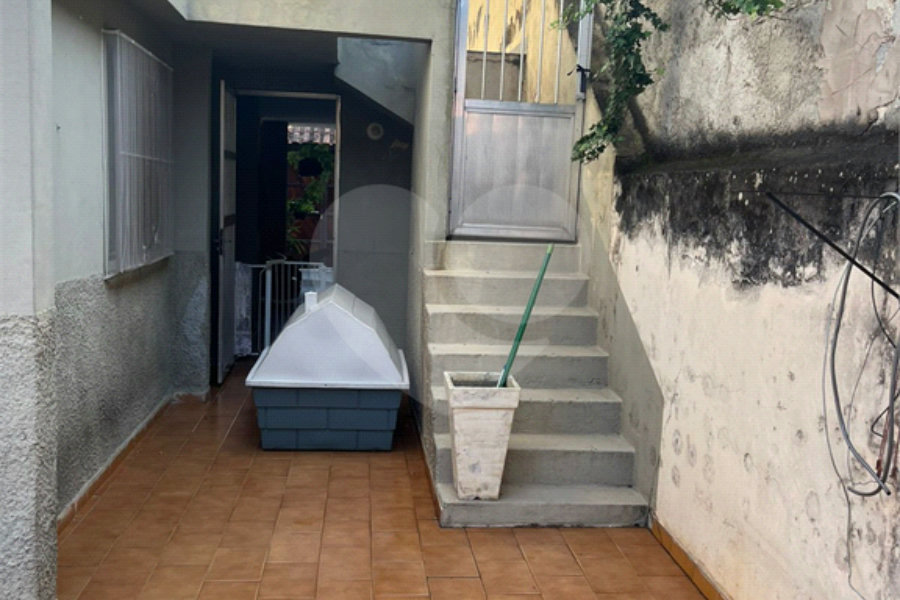 Sobrado à venda com 5 quartos em Horto, São Paulo, SP