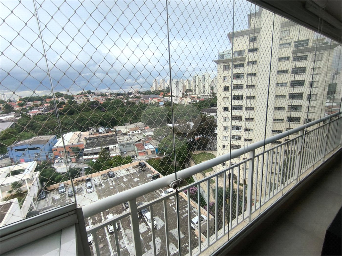 Apartamento à venda com 3 quartos, sendo 1 suíte, em Jardim Vazani, São Paulo, SP