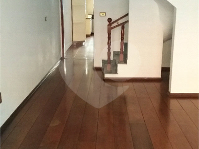 Sobrado à venda com 3 quartos, sendo 1 suíte,  em Tremembé, São Paulo, SP