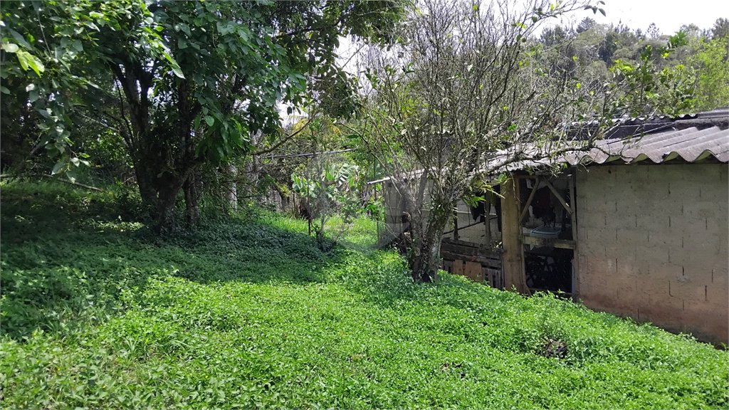 Chácara à venda com 2 quartos em Vila Caputera, Mogi das Cruzes, SP