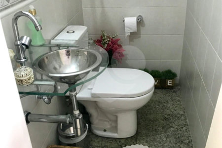 Casa à venda com 3 quartos, sendo 1 suíte, no condomínio San Marco, São Paulo - SP