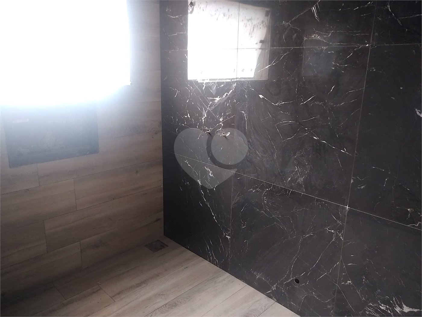 Sobrado à venda com 4 quartos, sendo 3 suítes, em Condomínio Residencial Shamballa Iii, Atibaia, SP