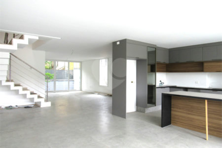 Casa à venda com 4 suítes no condomínio Premiere, São Paulo - SP