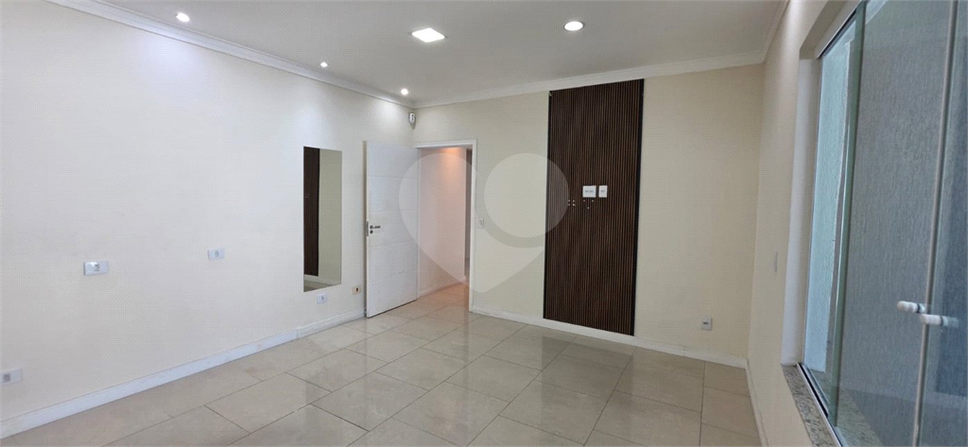 Casa Térrea à venda ou para alugar com 8 quartos, sendo 4 suítes, em Vila Pereira Barreto, São Paulo, SP
