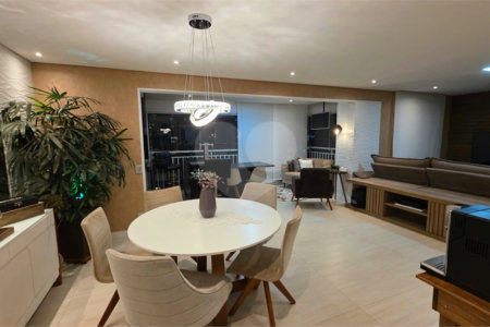 Apartamento à venda com 3 quartos, sendo 1 suíte, no Centro, São Bernardo do Campo, SP