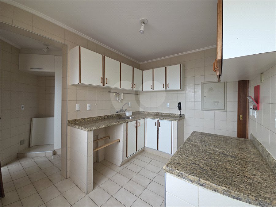 Apartamento à venda com 3 quartos, sendo 2 suítes, no Centro, Sorocaba, SP