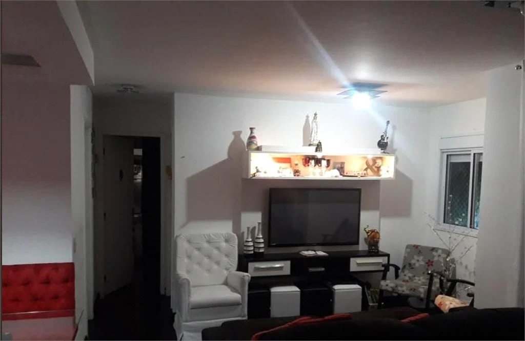 Apartamento à venda com 2 quartos, sendo 1 suíte,  em Jardim Parque Morumbi, São Paulo, SP