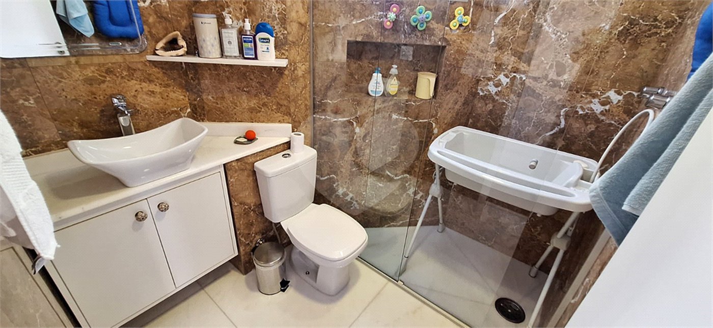Apartamento à venda com 3 quartos, sendo 1 suíte, em Planalto Paulista, São Paulo, SP