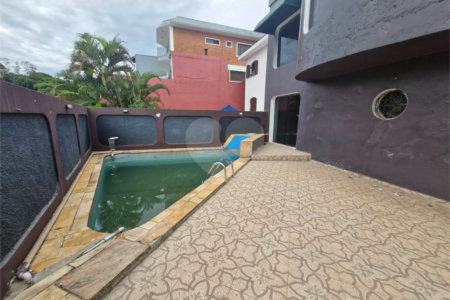 Casa à venda com 3 quartos, sendo 2 suítes, em Jardim Franca, São Paulo, SP
