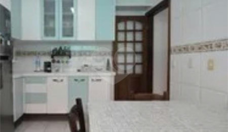 Sobrado à venda com 3 quartos, sendo 1 suíte,  em Lar São Paulo, São Paulo, SP