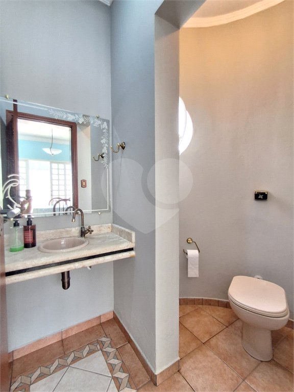 Casa à venda com 4 quartos, sendo 1 suíte, em Wanel Ville, Sorocaba, SP