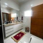 Casa à venda com 4 quartos, sendo 2 suítes, em Vila Nastri, Itapetininga, SP