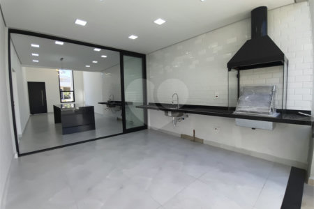 Casa à venda com 3 suítes no condomínio Campos do Conde I e II, Sorocaba - SP