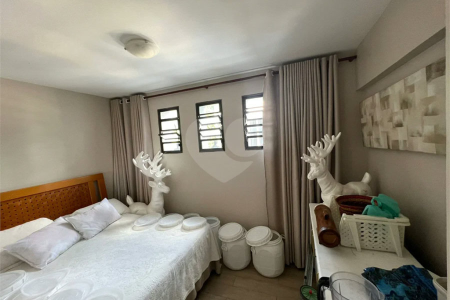 Casa à venda com 6 quartos, sendo 5 suítes, no condomínio Alpes da Cantareira, Mairiporã - SP