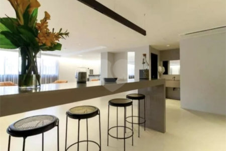 Apartamento à venda com 2 quartos, sendo 1 suíte, em Vila Cordeiro, São Paulo, SP