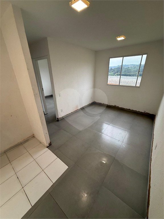 Casa em condomínio à venda com 2 quartos em Jardim Petrópolis, Cotia, SP